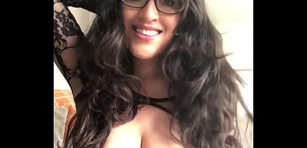  Antonella Kahllo looking sexy in her glasses